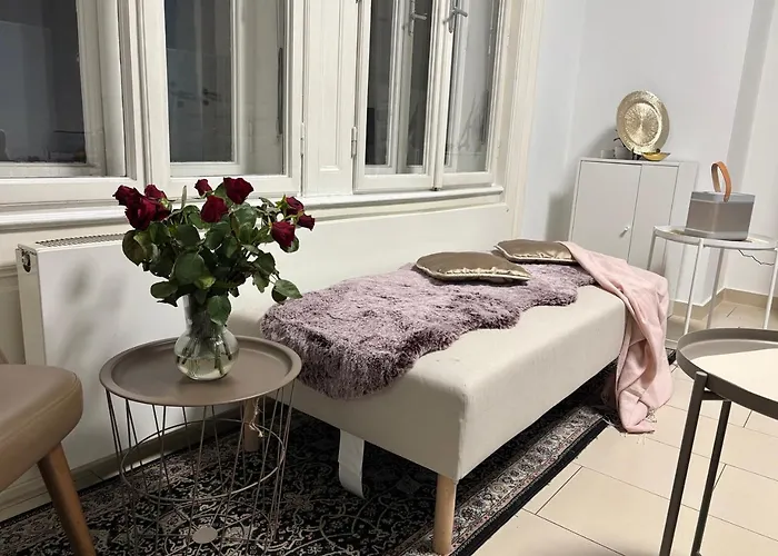 Luxury Serviced 3-bedroom Flat In Vienna's 1st District Βιέννη