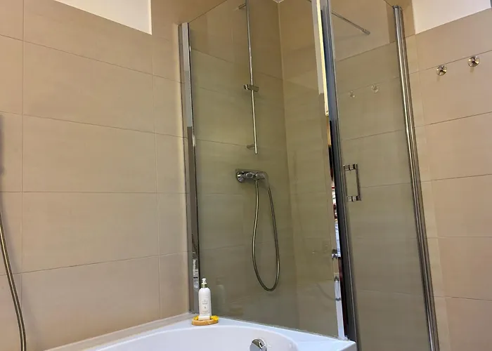 Διαμέρισμα Luxury Serviced 3-bedroom Flat In Vienna's 1st District *