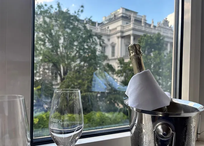 Luxury Serviced 3-bedroom Flat In Vienna's 1st District